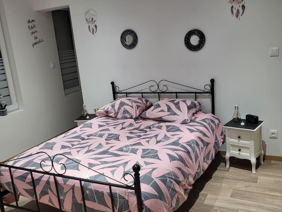 Chez Aline Apartment Кале Екстериор снимка